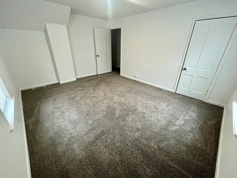 Upstairs bedroom 1