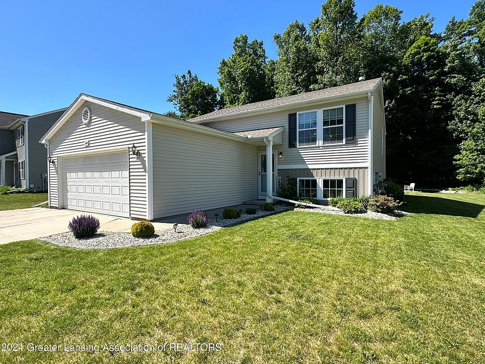 1st image of 468 Blue Spruce Ln