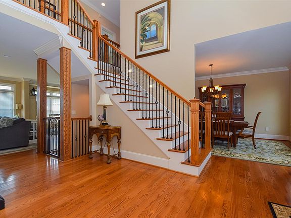 2nd image of 7332 Nandina Dr