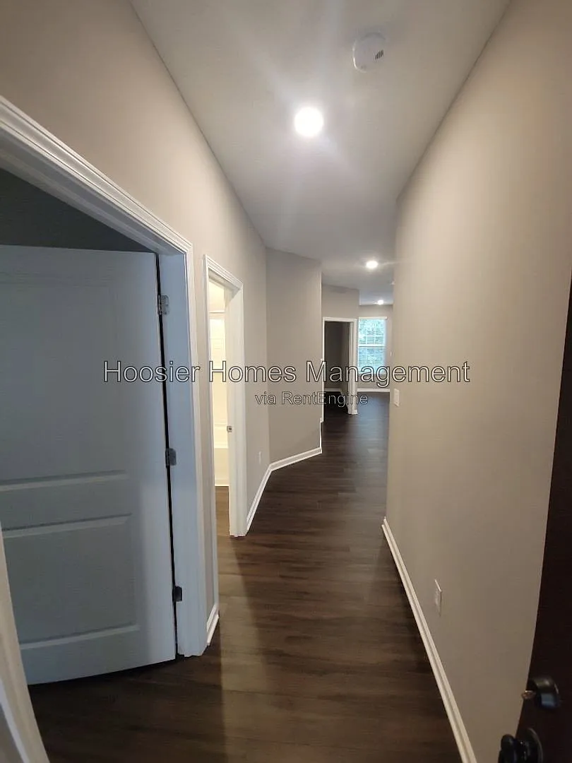 2 bed, 2.0 bath, 1216 sqft, $1,700 — Photo 3