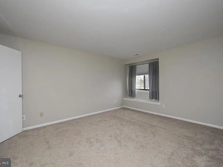 504 Britton Pl — Photo 10