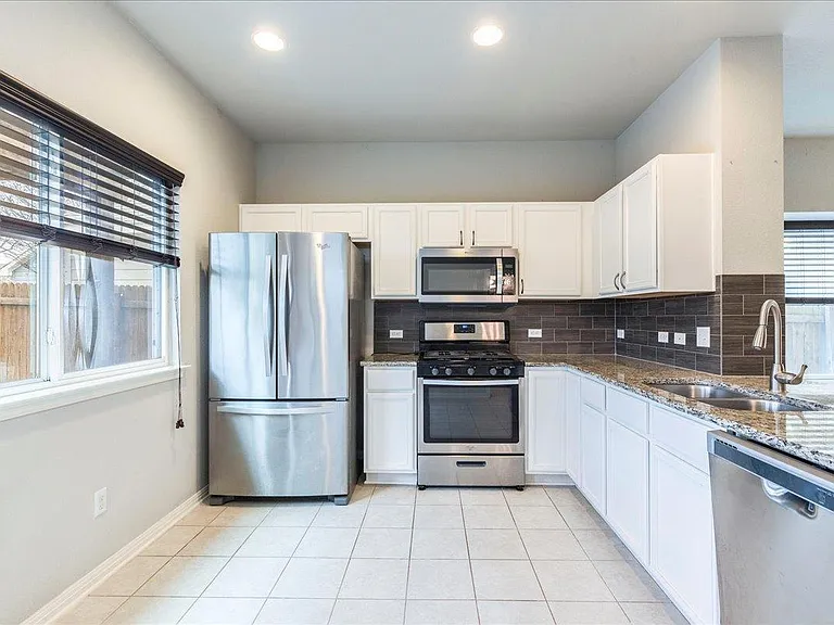 126 Wainscot Oak Way — Photo 9