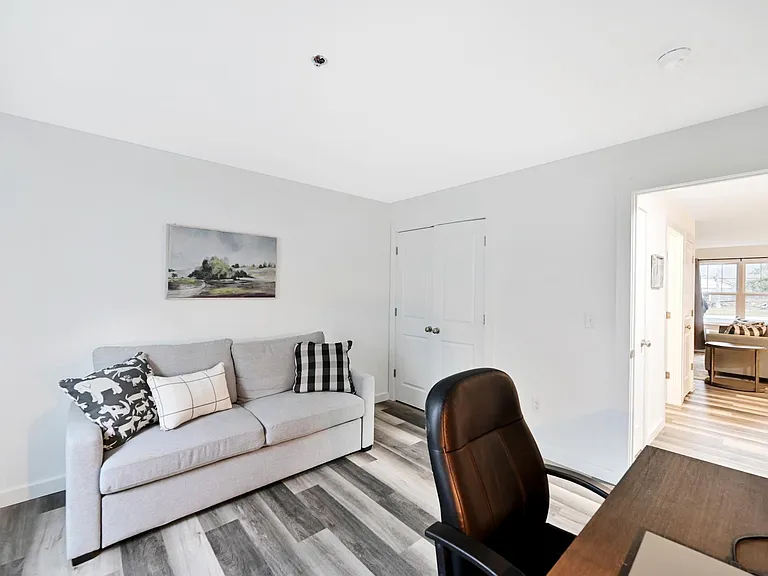 Mt. Nebo Apartments — Photo 29
