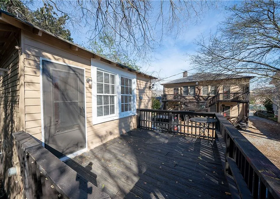 716 Lakeview Ave NE #5