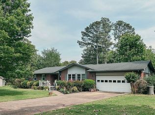 1017 Mason Dr, Hartselle, AL 35640