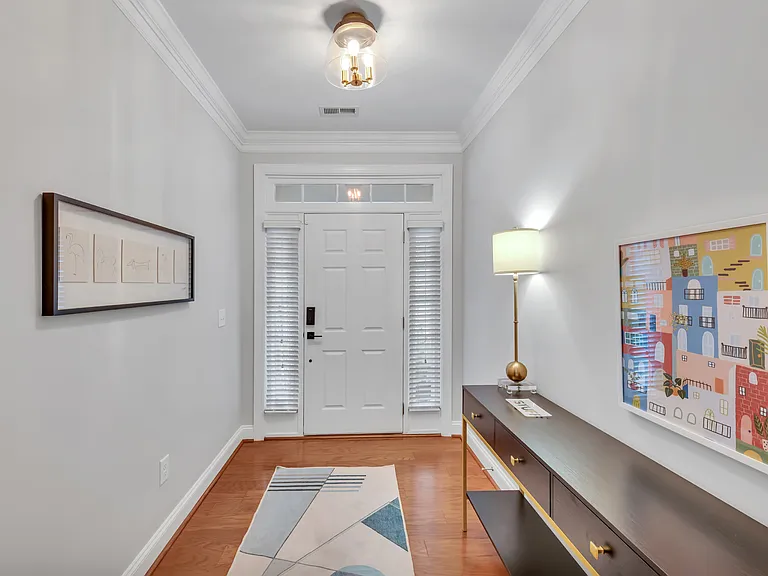 843 Swan Neck Ln — Photo 3