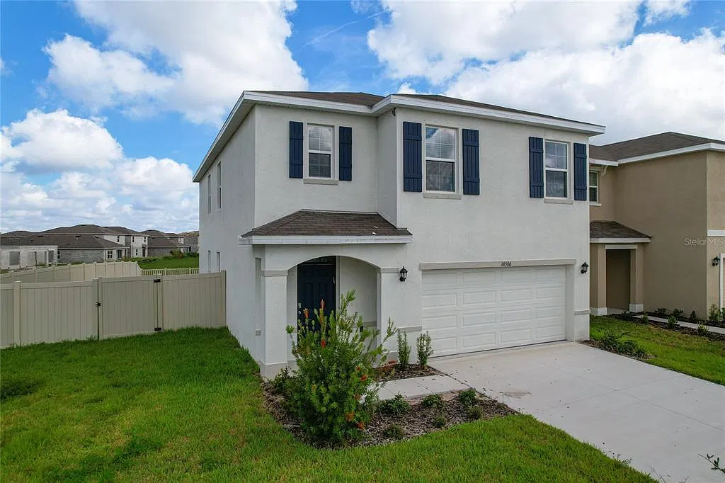 5 bed, 3.0 bath, 2522 sqft, $2,850 — Photo 3