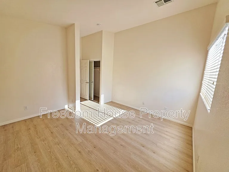 6451 Goodale St — Photo 30