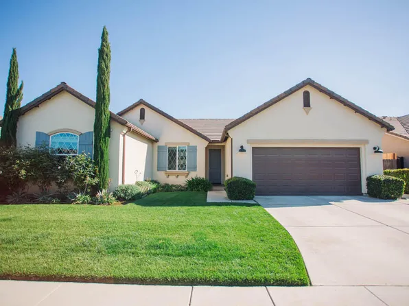 3613 W Oakridge Avenue, Visalia, CA 93291