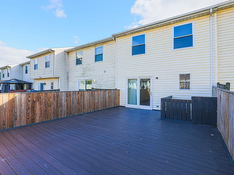 14 Luffing Ct — Photo 12