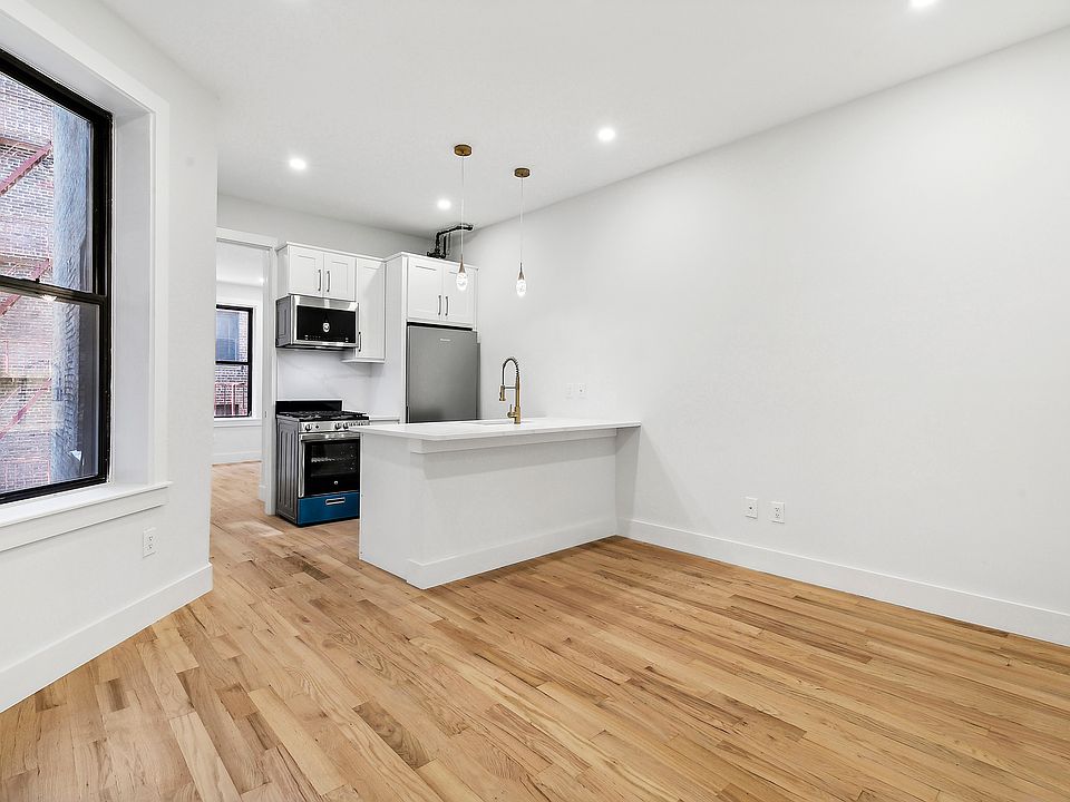 1st image of 204 W 96th St APT 4C