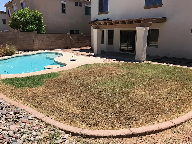 3440 E Flower St — Photo 3
