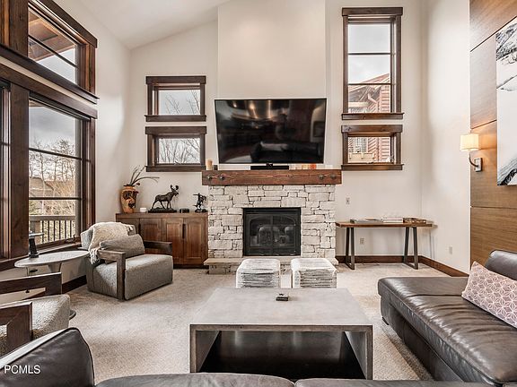 5th image of 1825 Three Kings Dr #801