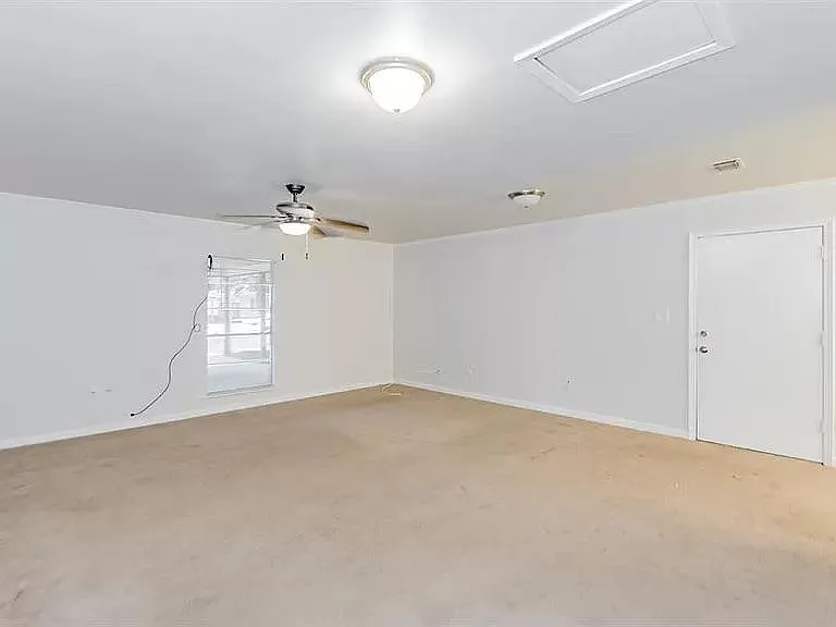 4230 W Broadway St — Photo 14