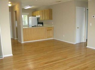 206 Andrea Ln, Hanahan, SC 29410