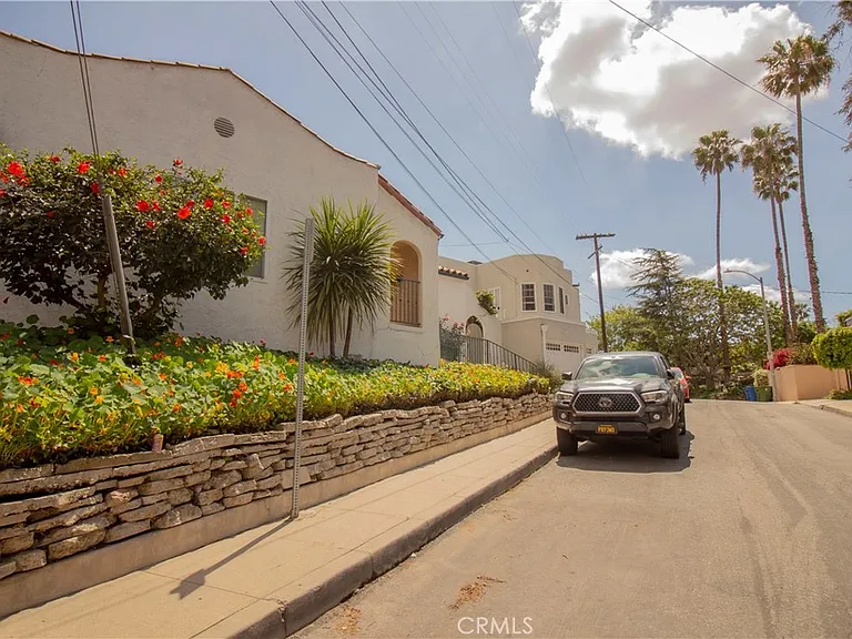 3429 Descanso Dr — Photo 5