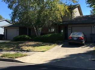 980 SW Apple Ct, McMinnville, OR 97128