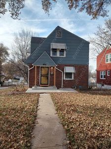 6344 College Ave, Kansas City, MO, 64132