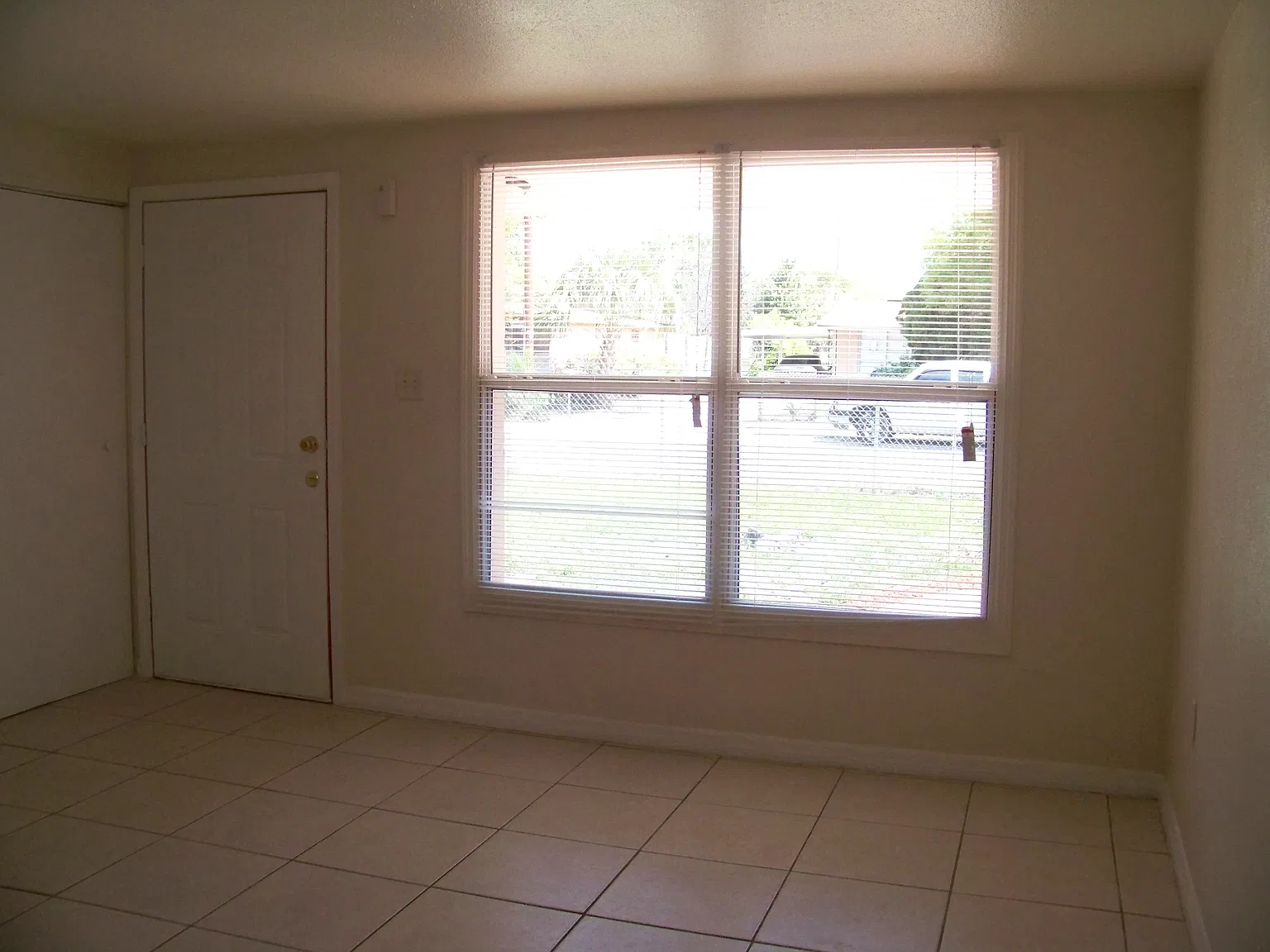 4/2 Home-Tampa, FL — Photo 4