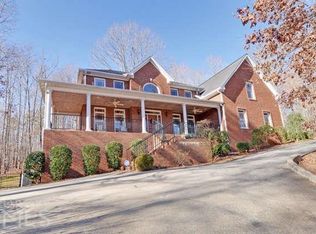 207 Laurel Place Dr, Cornelia, GA 30531