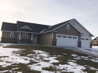 N2377 Holy Hill Dr, Greenville, WI 54942