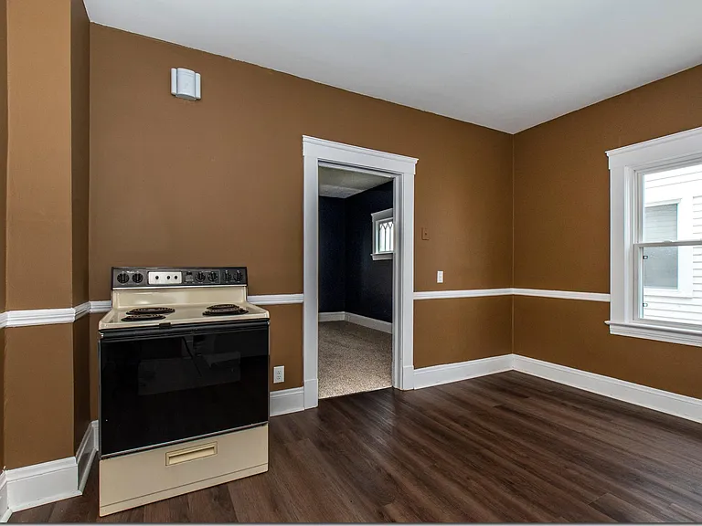 3100 Montclair Ave #DOWN — Photo 11