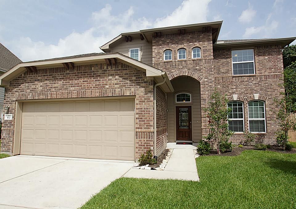 1st image of 102 Mossey Oak Dr