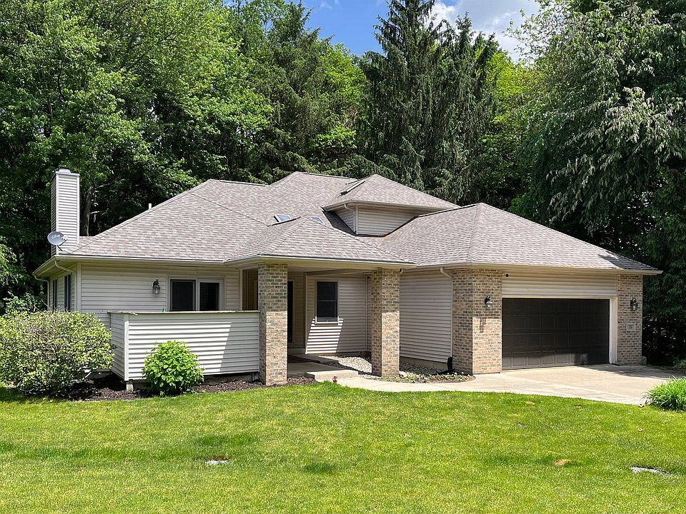 1st image of 211 Westchester Way
