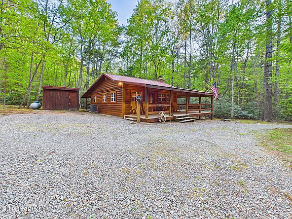 50th image of 113 Rivendell Ln