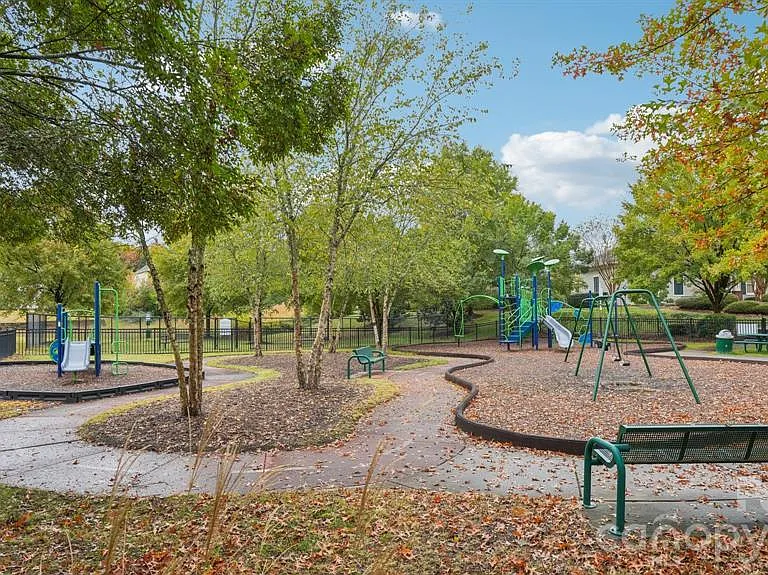 16628 Summers Walk Blvd — Photo 18