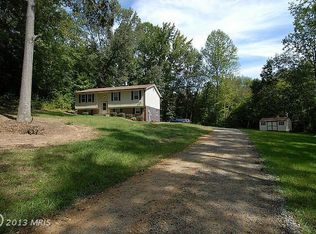 7596 Glen Albin Rd, La Plata, MD 20646