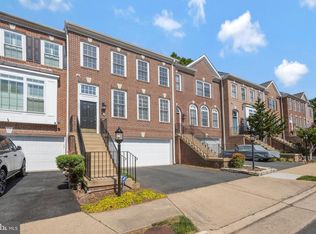 5587 Governors Pond Cir, Alexandria, VA 22310