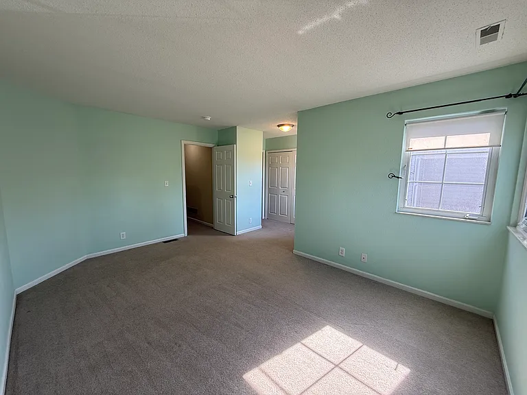 243 Fieldcrest St — Photo 19
