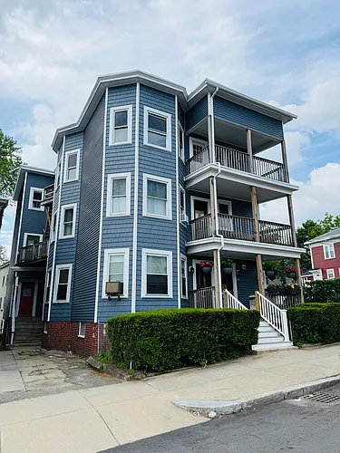 270 Washington St #1R Photo 1