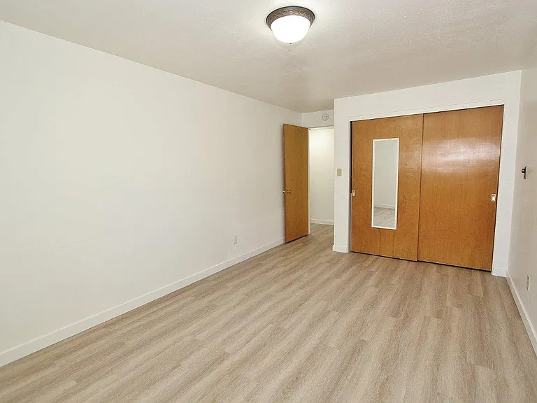 1407 Ellis Ave #6 — Photo 13