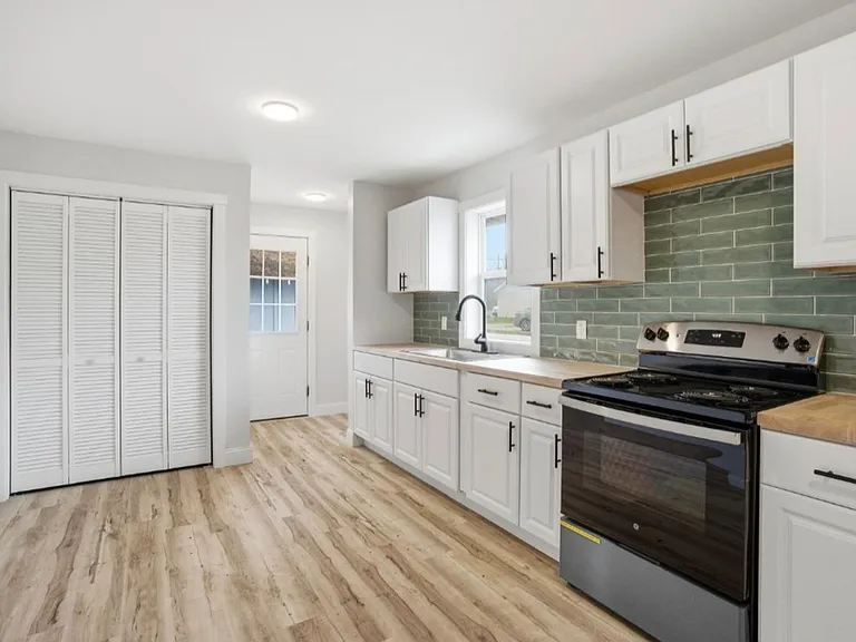 913 W Virginia Ave — Photo 9