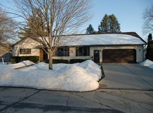 647 Charles St, Columbus, WI 53925