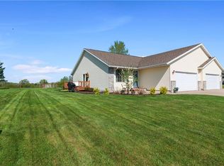 2509 Ridgewood St, Menomonie, WI 54751