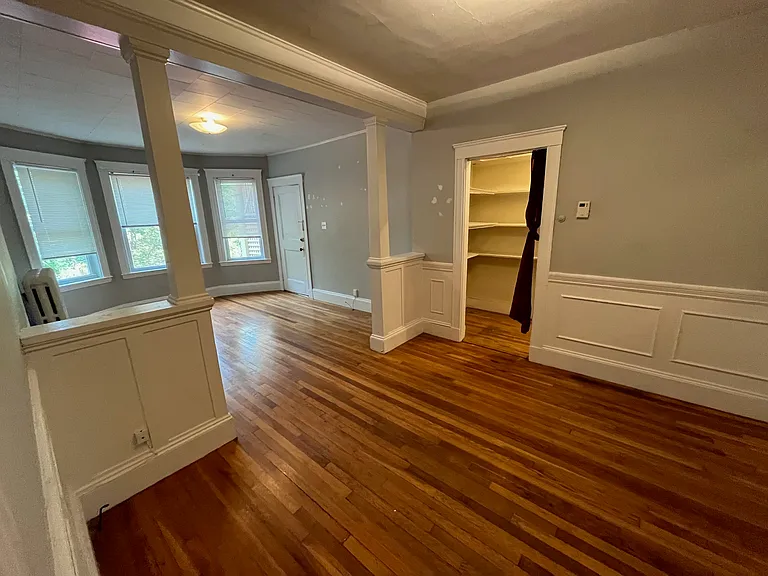 16 Glenside Ave #1R — Photo 4