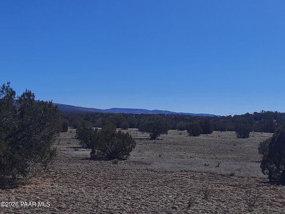 4th image of 1358 W Greenhorn Rd