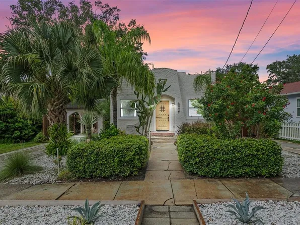 811 N Grandview St, Mount Dora, FL 32757