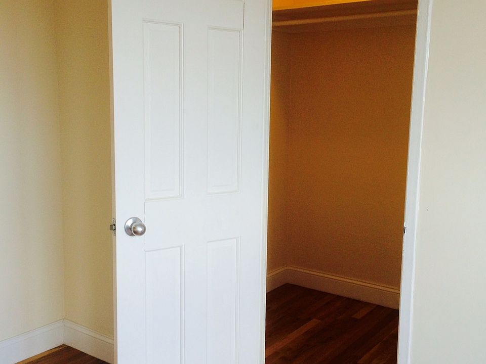 2nd image of 19 Hamilton Ter APT 3I