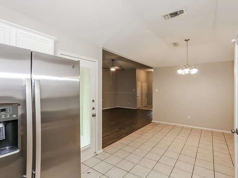 317 W Glen Meadow Dr — Photo 7