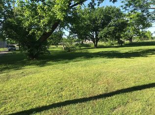 1204 Locust St, Commerce, TX 75428