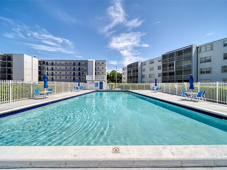 14140 SW 84th St #101-H — Photo 11