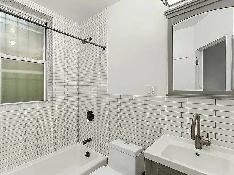 1557 Lexington Ave #2S — Photo 6