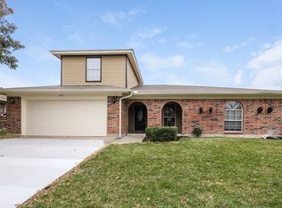 4715 N Prairieview Ct, Arlington, TX 76017