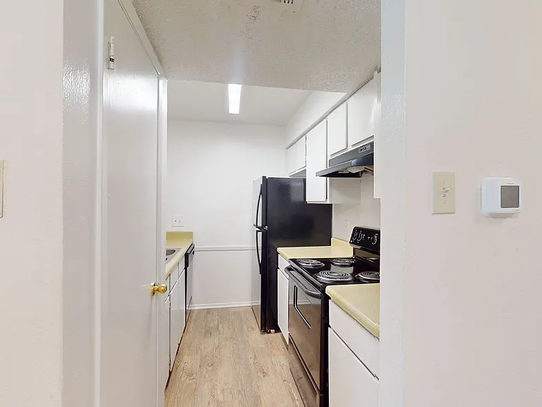 Addison Apartments at the Park — Photo 192