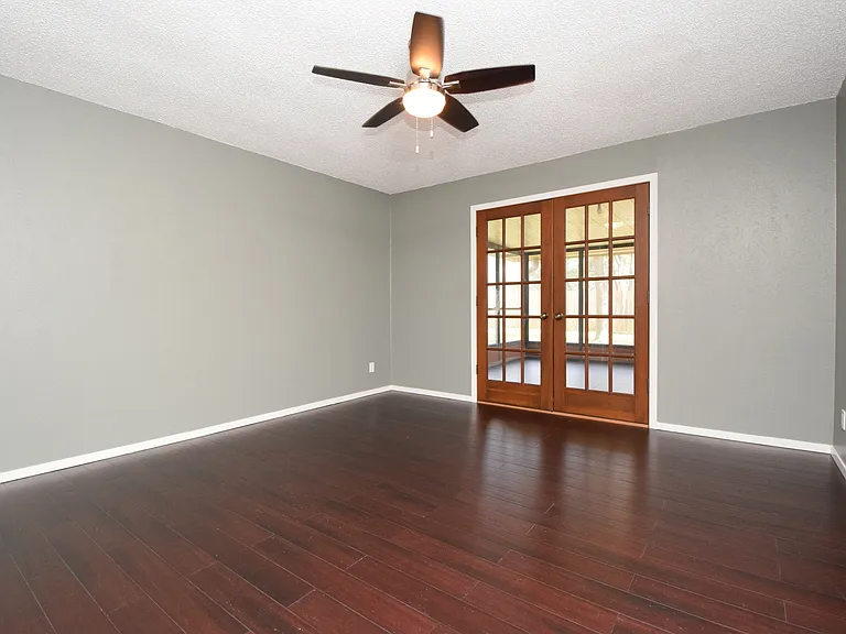 12005 Cabana Ln — Photo 16
