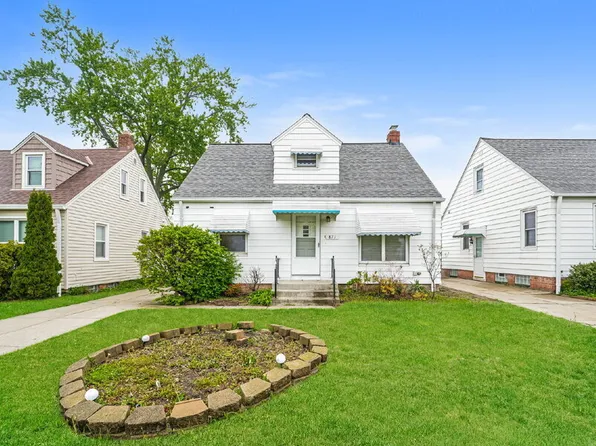 871 E 212th St, Euclid, OH 44119
